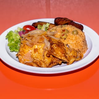 Pollo Encebollado Combo (Baked Chicken & Sautéed Onions)