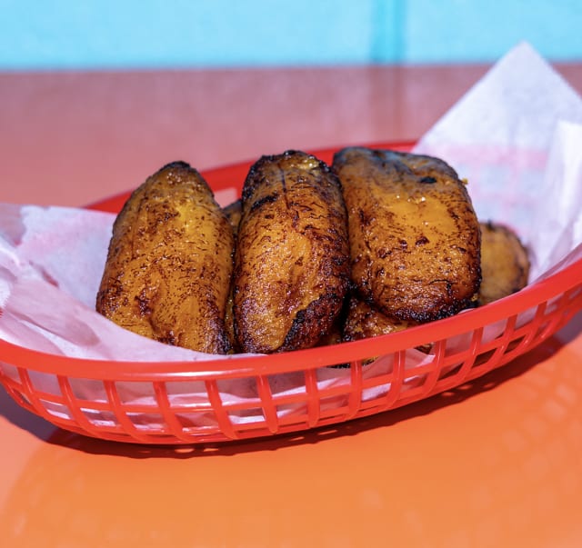 Maduros (Fried Sweet Plantains).